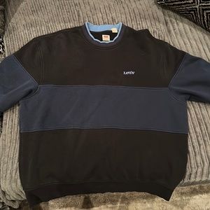 Levi’s Long sleeve crew neck